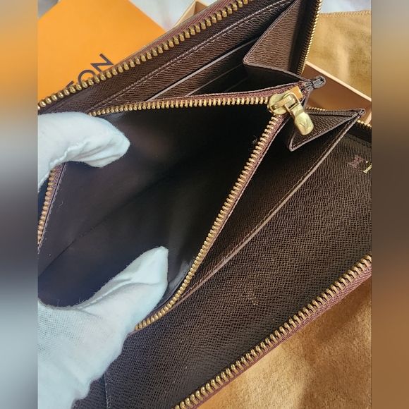 Authentic Louis Vuitton Damier ebene long zippy wallet - Picture 4 of 12